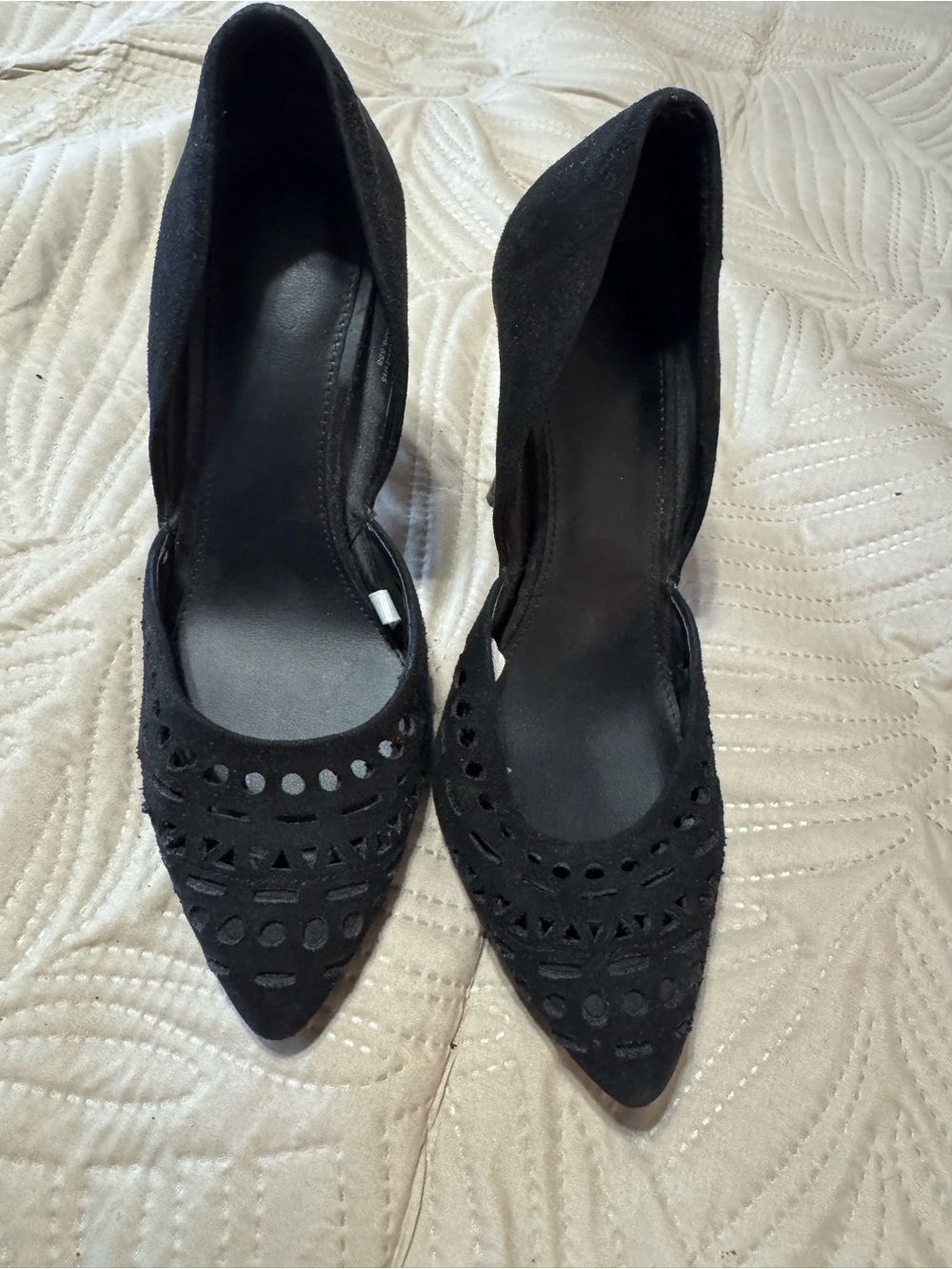 Mossimo Women's Black Pointed-Toe Cutout Pumps - Classic Elegance Sz 7-1/2